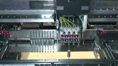 Automatically replace support pins in mounting machines