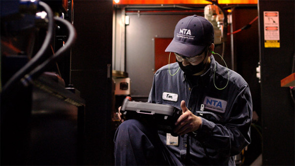 Teaching to move the welding robot