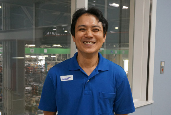 Photo: Manufacturing Department Welding Group Manager Takano Kusano