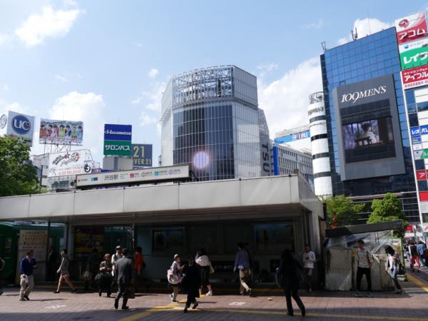 写真：渋谷駅ハチ公方面から地下に下りていく突き当たりにある