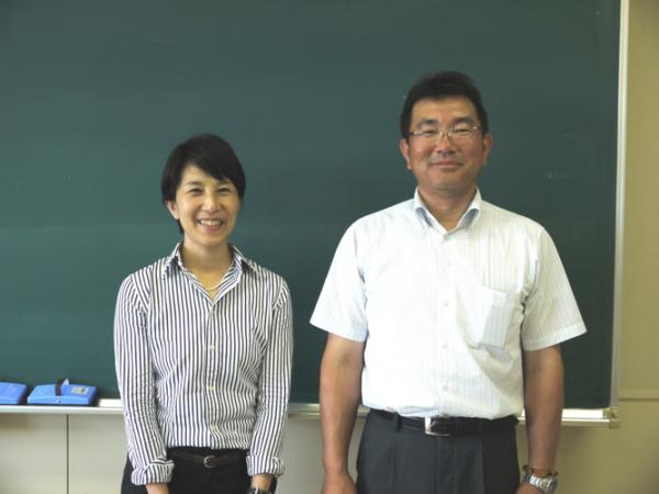 写真：盛岡大学短期大学部 教授 大塚健樹様(右) 助教 岸 千夏様(左)