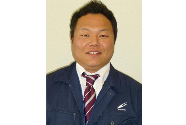 写真：小松印刷株式会社 本社営業本部 生産管理部 工程管理課 主任 前田 竜次 様
