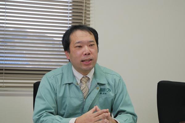 写真：総務部情報システム課 課長 藤岡裕士 様