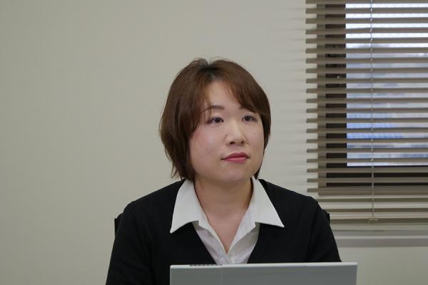 写真：総務部情報システム課 加藤愛子 様