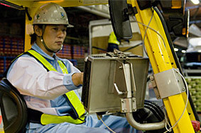 写真：指示の確認、作業登録