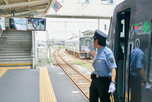 画像：九州旅客鉄道株式会社様 デジタルサイネージ