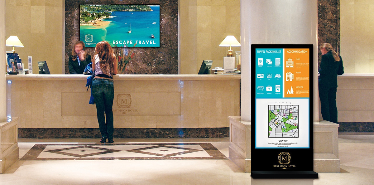 ホテル（レセプション）でのディスプレイの使用例の画像