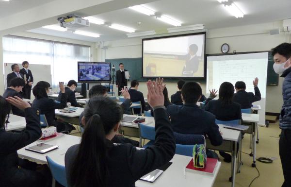 画像：兵庫県教育委員会 様 HD映像コミュニケーションシステム