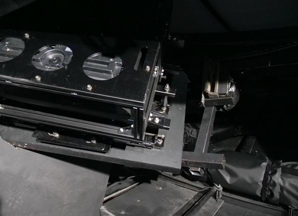 写真：THEATER36○の上映装置の一部