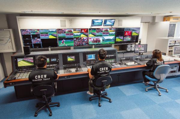 写真：映像操作室に2MEライブスイッチャ－AV-HS6000一式を納入