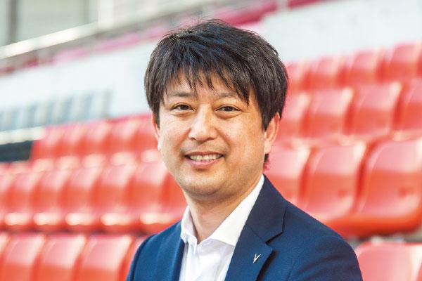 写真：楽天ヴィッセル神戸株式会社 スタジアム本部　スタジアム管理部 部長 鈴木 英司 様