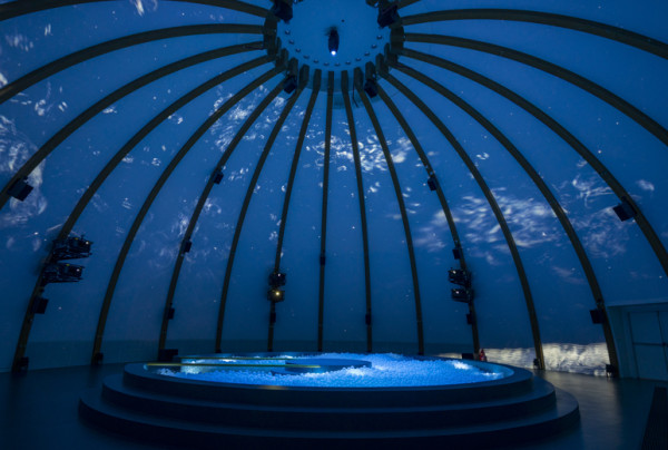 写真：12台のPT-RZ21K