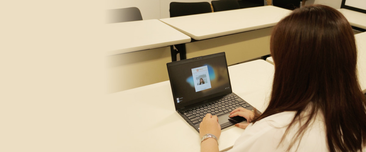 写真：顔認証エンジン