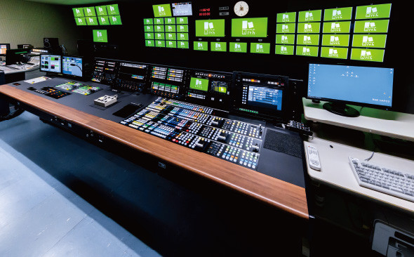 写真：スタジオサブシステム・OTCシステム・ファイルベースシステム