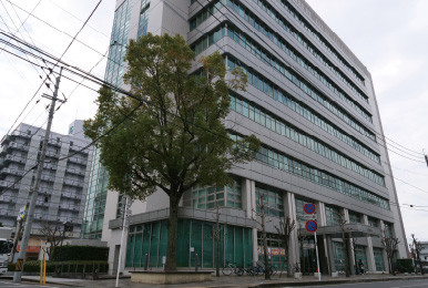 写真：佐賀市様の先進技術発信基地マイクロソフトAI＆イノベーションセンター（MAIC）