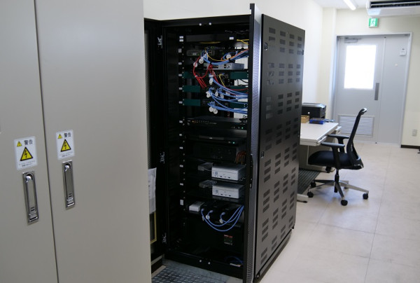 写真：納品機器の様子