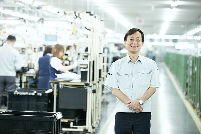 インタビューに答える清水氏