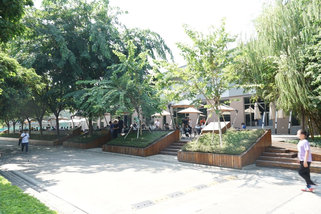 OPPO工場敷地内の様子（筆者撮影）