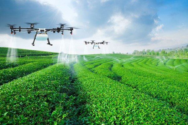 先端技術を駆使した｢スマート農業｣で、 農林水産省が描く農業の未来
