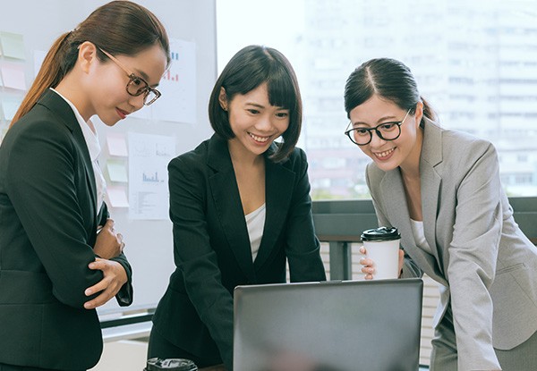 女性管理職