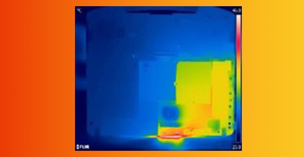 端末が熱くなりすぎない放熱設計