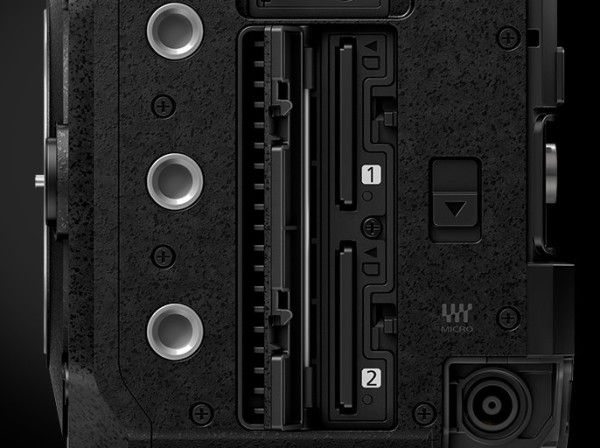 2つのＳＤカードスロット