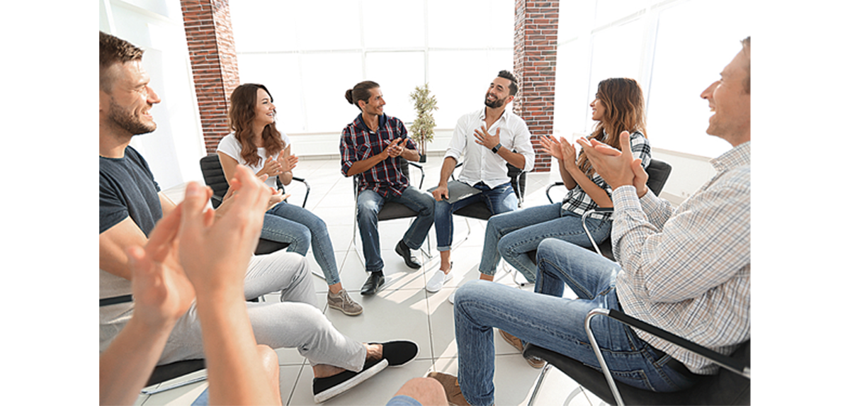 ワイド端を使用した室内撮影イメージの画像