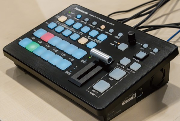 写真：AV-HSW10