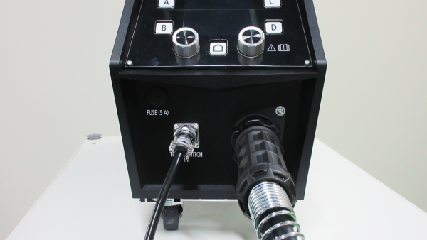 トーチ側の接続の様子です