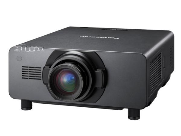 写真：導入された3チップDLP (R)方式プロジェクター PT-DZ21K