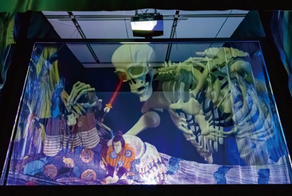 写真：“妖怪シアター”