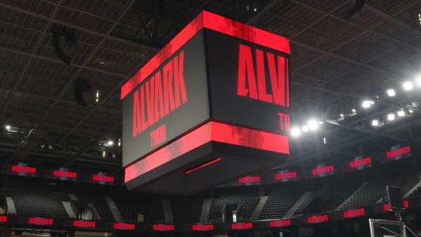 写真：センターハングビジョン