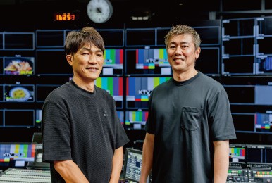 関西テレビ放送株式会社　総合技術局　制作技術センター　担当部長（回線）石田 武司様（写真左）総合技術局　制作技術センター　部次長（カメラ・VE）中山 秀一様（写真右）