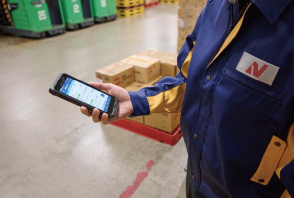 荷物の状況もドライバー端末で登録が可能。