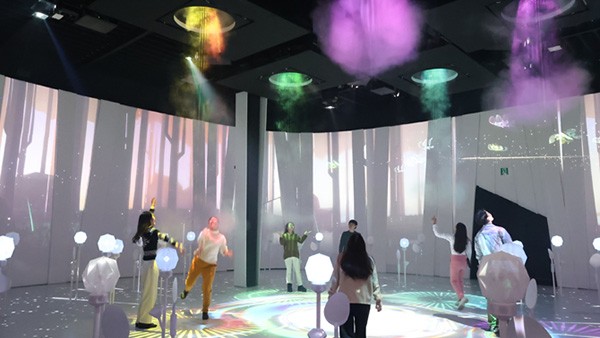 「パナソニックパビリオン ノモの国」イマーシブ空間演出ソリューション