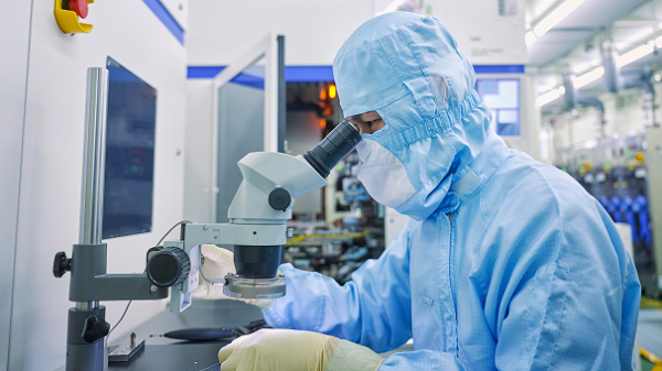 半導体の高性能化・高集積化を支える先端パッケージング技術