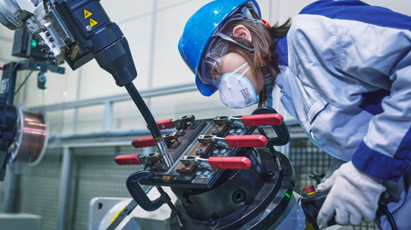 「匠の技」をデジタルで再現し、次世代の品質へ