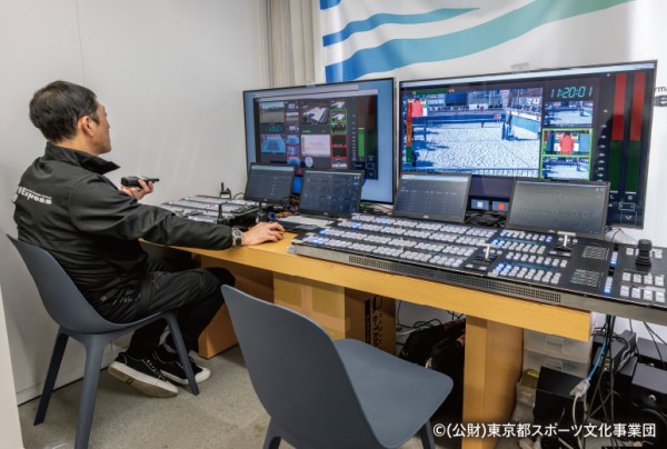 予選配信ではコントロールパネルを使用。1台に4競技分の操作をアサインし同時配信に対応。