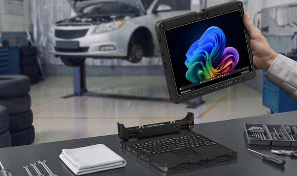 タブレットとしても使える12.4型 軽量・堅牢デタッチャブルPC