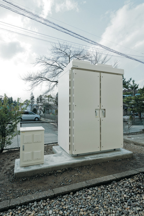 写真：村役場のリチウムイオン蓄電池