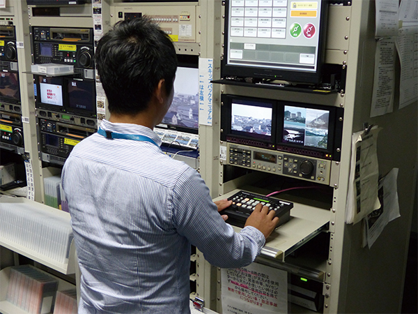 写真：NVセンターのAW-RP50からも制御が可能