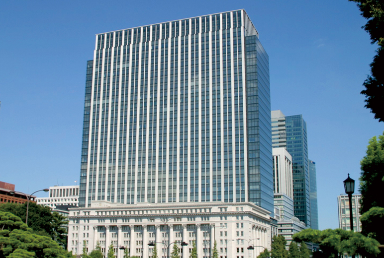 写真:明治安田生命ビル外観