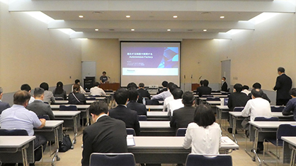 写真:展示会の様子