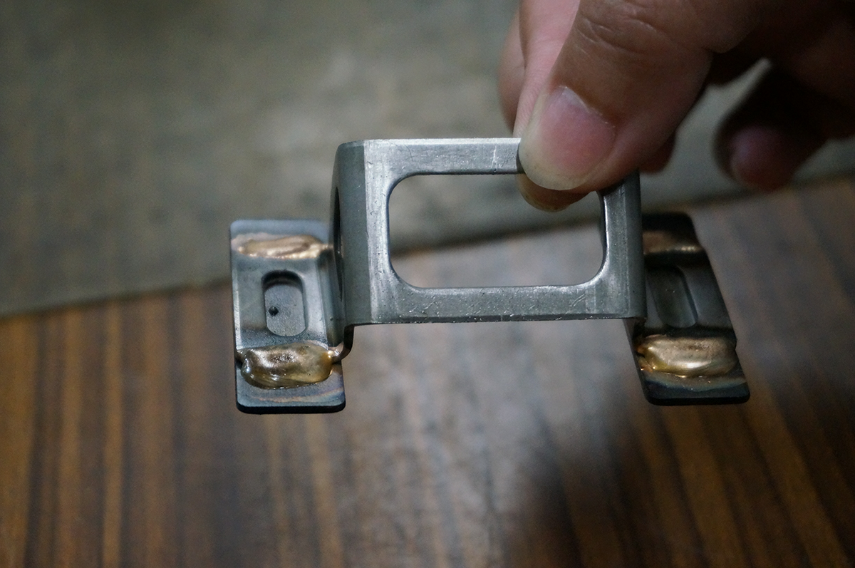 Brazed welded workpiece with beautiful bead surface