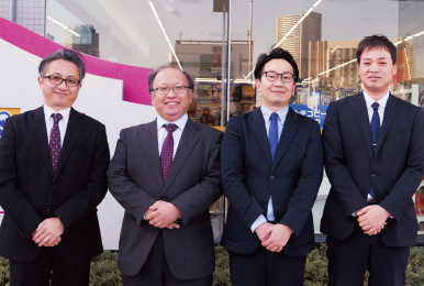 写真：ミニストップ株式会社 社員の皆様