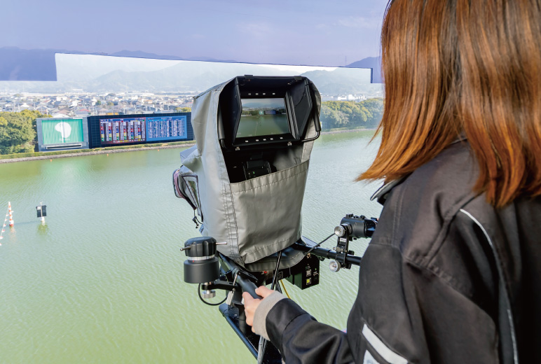 写真:スタジオカメラAK-HC3900