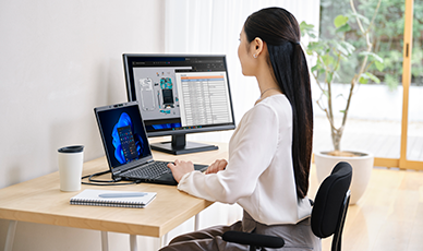 2画面で仕事に集中