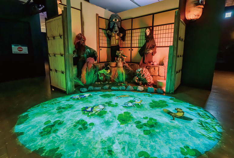 写真:“妖怪裏小路”