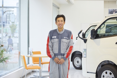 ⼤阪トヨペット株式会社　サービスエンジニア　⼭中 智也様