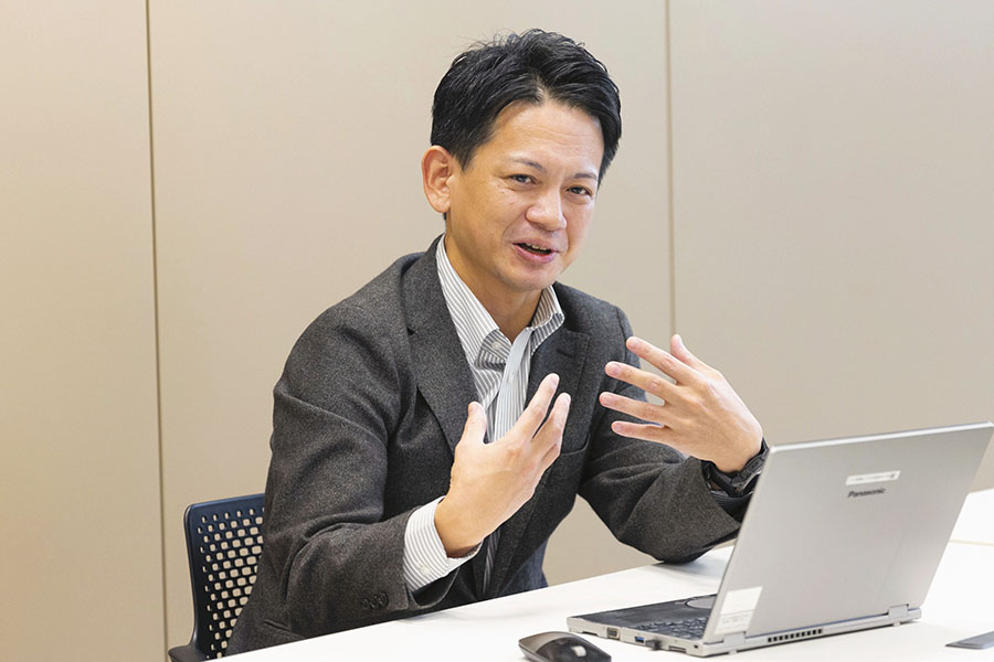 パナソニック コネクト株式会社 現場ソリューションカンパニー 現場サプライチェーン本部 SCM事業センター ダイレクター 小笠原 隆志